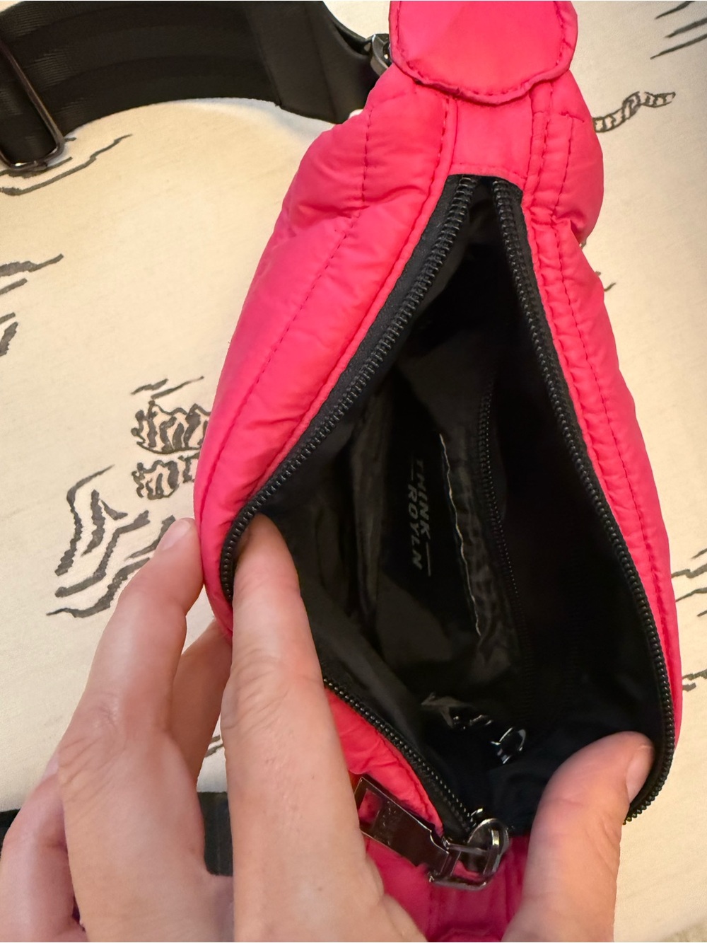 Think Rolyn Bag - Picture 6 of 8